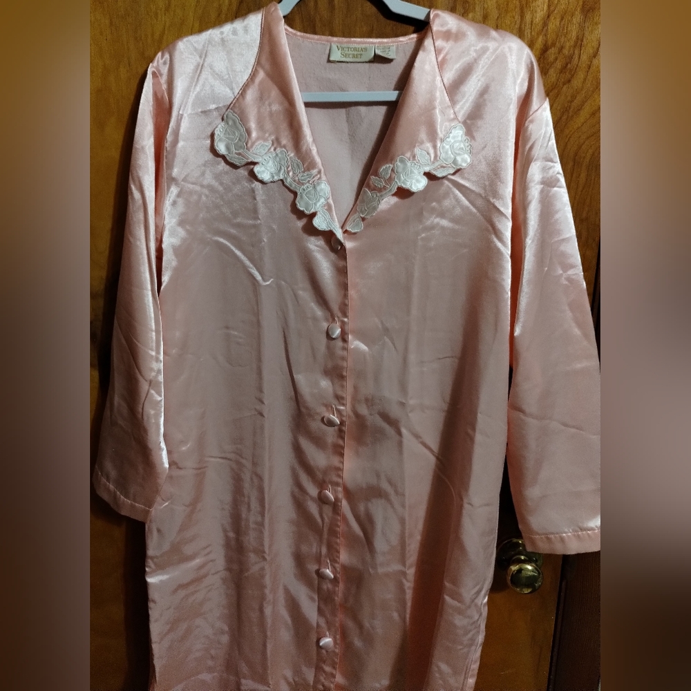 90s Victorias Secret Womens Small Lace Collar Pink Satin Button Nightgown, 1990s